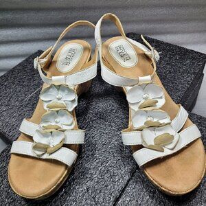 Canyon River Blues Cork Wedges Size 8.5M